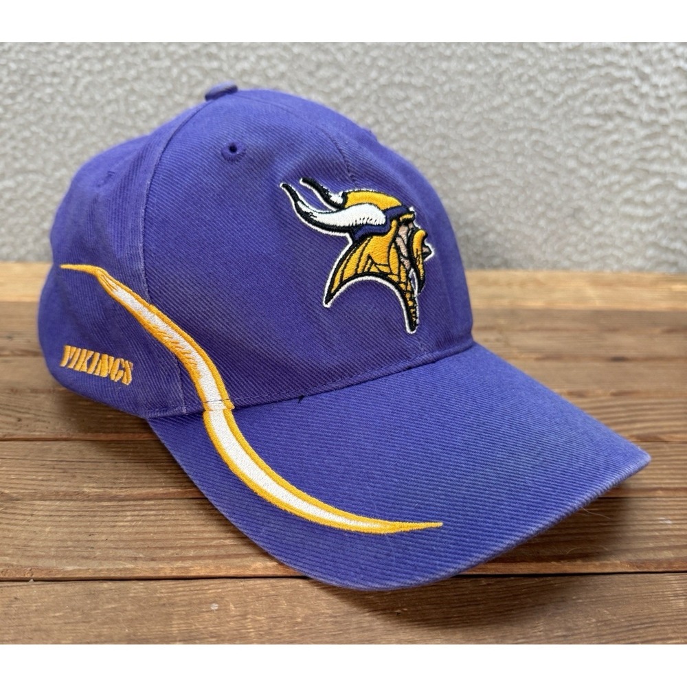 Vintage Minnesota Vikings Hat Adult Purple Strap Back Cap Sports Specialties Y2K